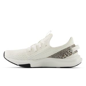 New Balance Women's DynaSoft Nergize Sport V2 Cross Trainer 10W